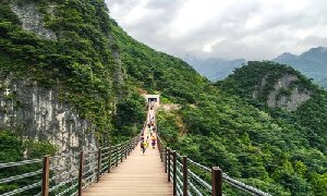 武陵山大裂谷01.jpg